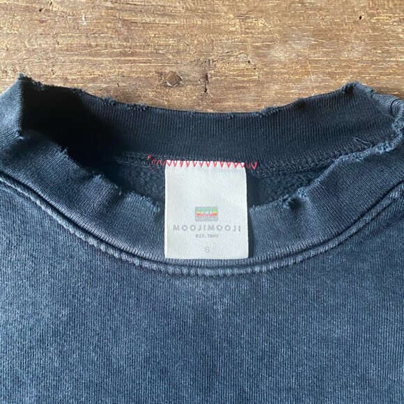 Moojimooji Oversized Kangaroo Pocket Crew Aged Black (Small) - Picture 2 of 12